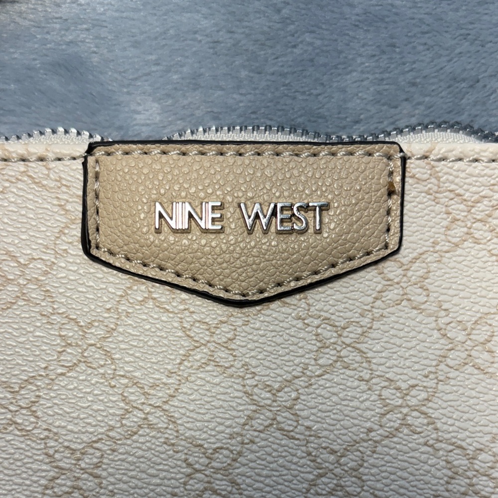 Nine West Beige Patterned Wristlet - Picture 2 of 13